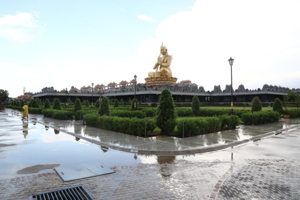 statue-of-equality