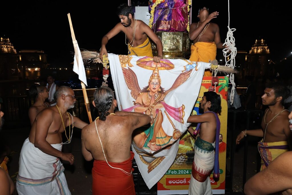 HH Chinna Swamiji Gaurada Patam Samatha Kumbh 2024 Statue of Eqaulity