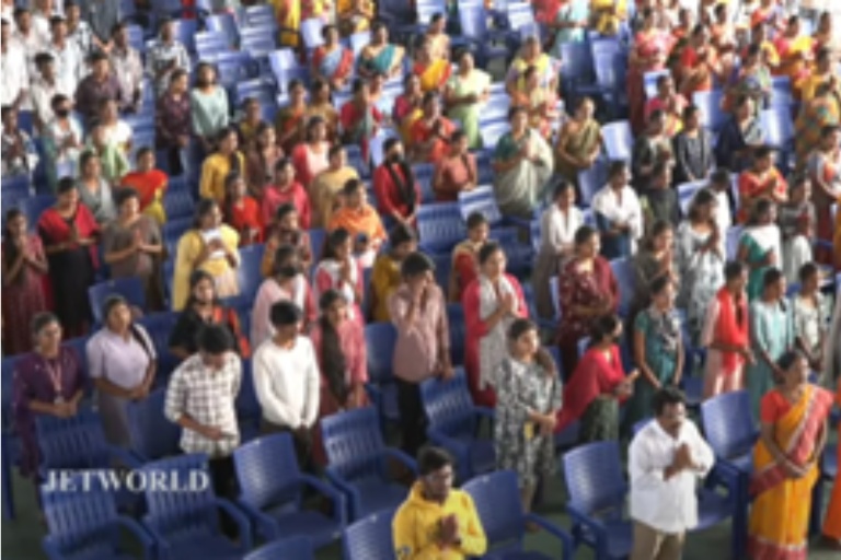 The program concluded by chanting prayer