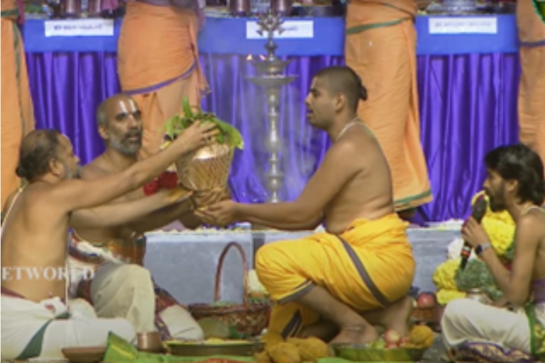 Preparing for Akshataropana (Talambralu)