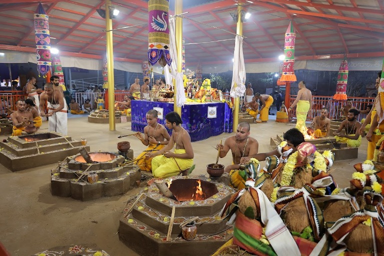 Nithya Purnahuthi Samatha Kumbh 2025 Statue of Equality