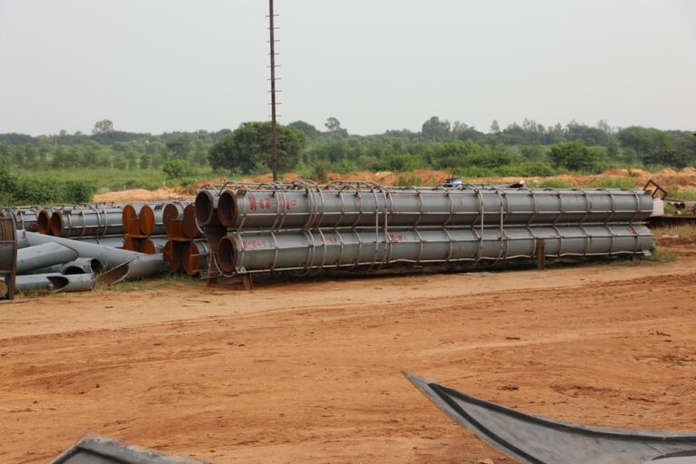 162 Feet TridandamErection Process Begins3