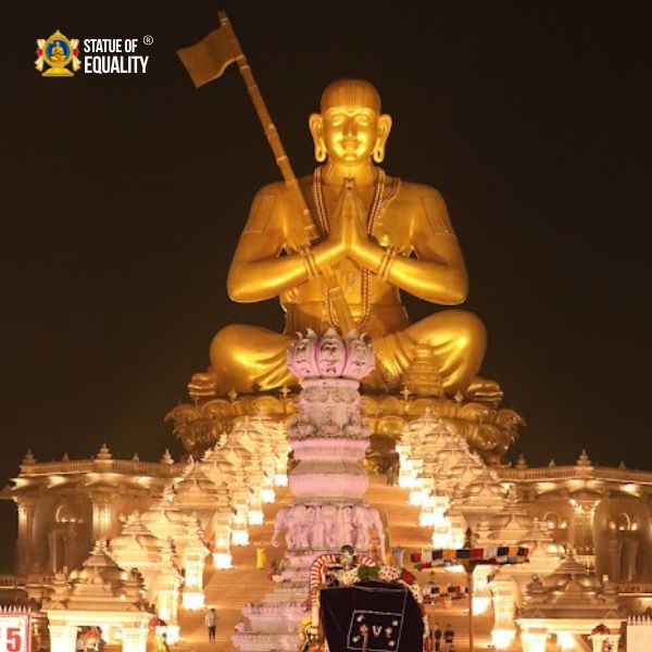 Support Statue of Equality